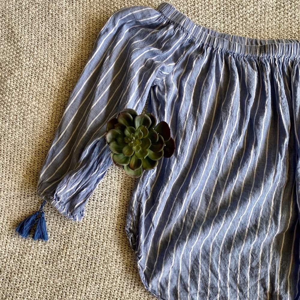 Old Navy Shoulder Top